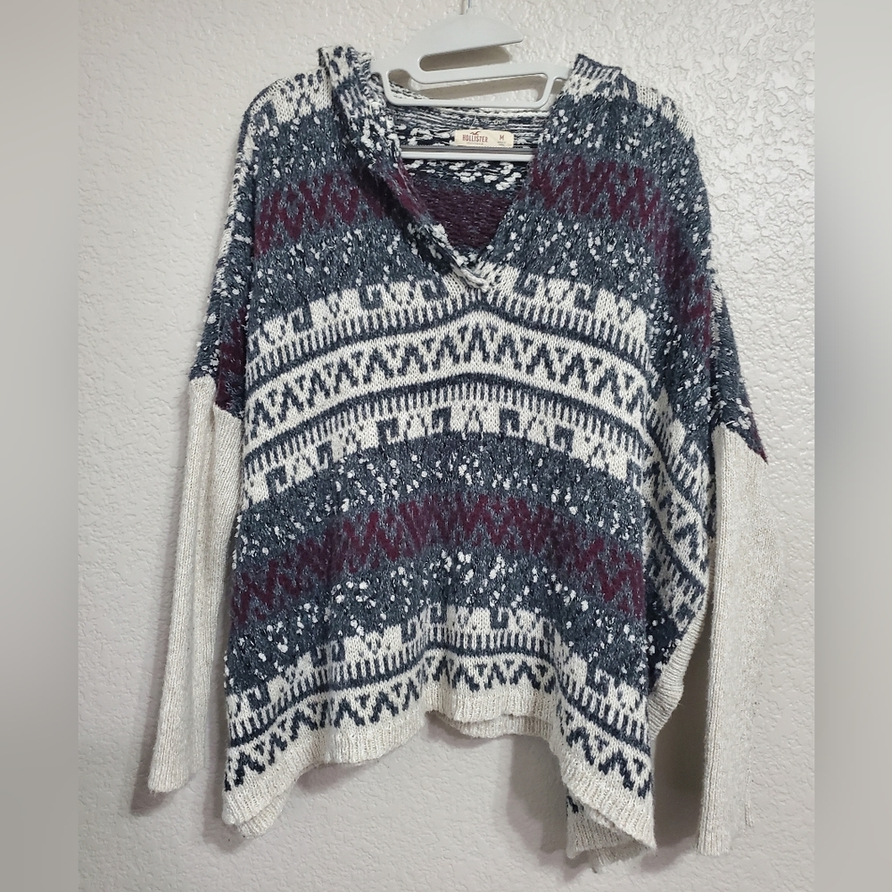 Hollister Co. Hooded Knit Sweater Grey Aztec Poncho Style Women's Size Medium